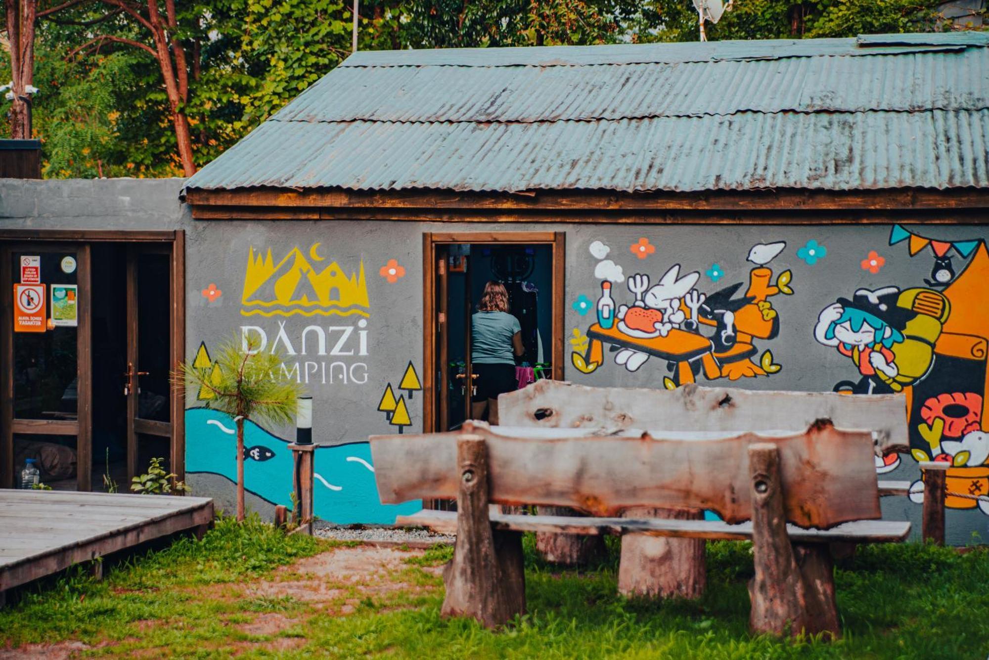 ホテル Danzi Camping Tiny House リゼ エクステリア 写真