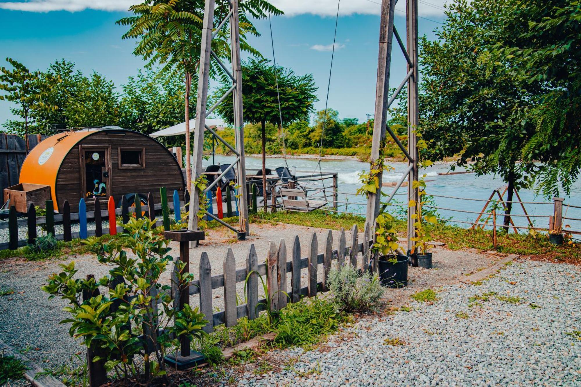 ホテル Danzi Camping Tiny House リゼ エクステリア 写真