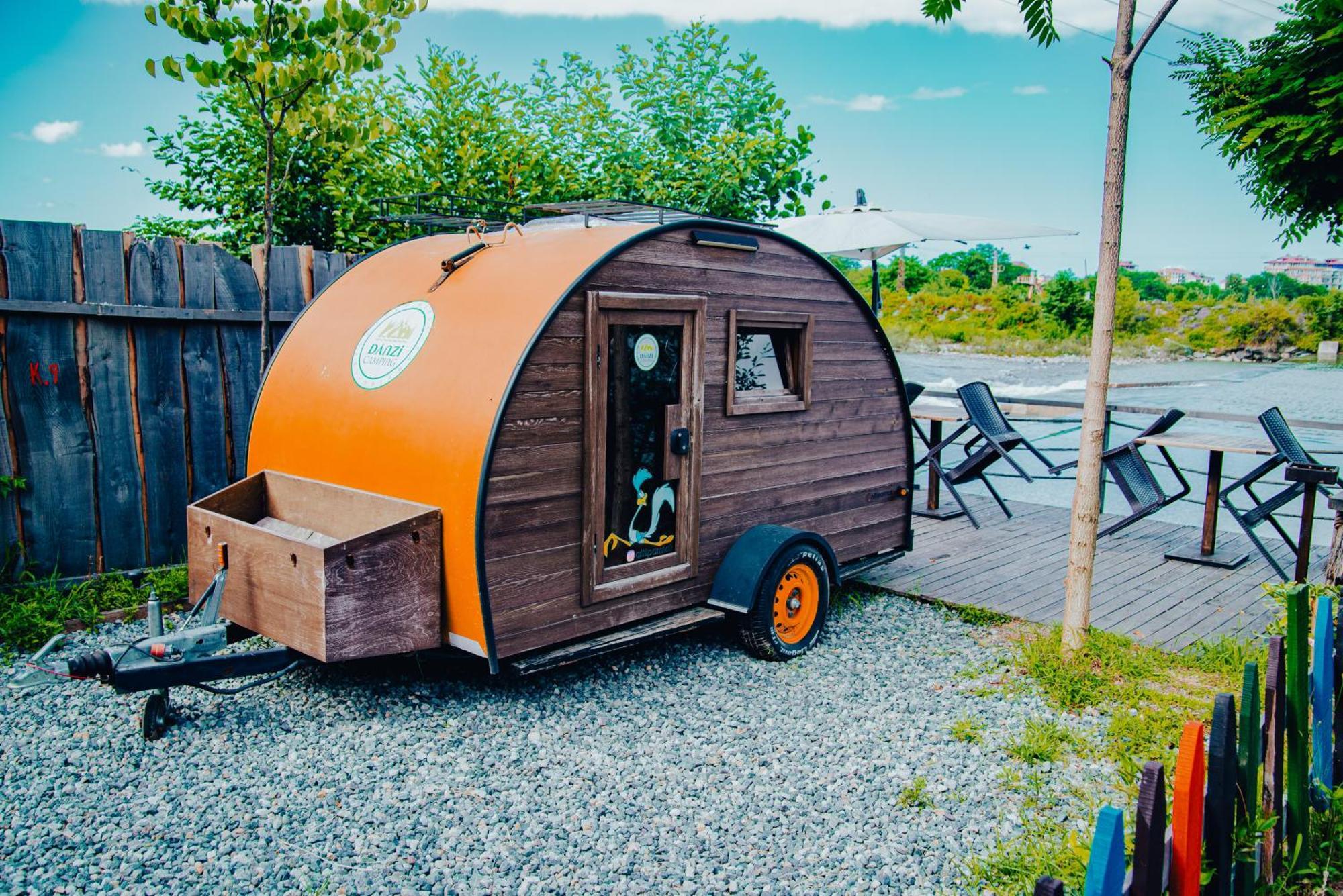 ホテル Danzi Camping Tiny House リゼ エクステリア 写真